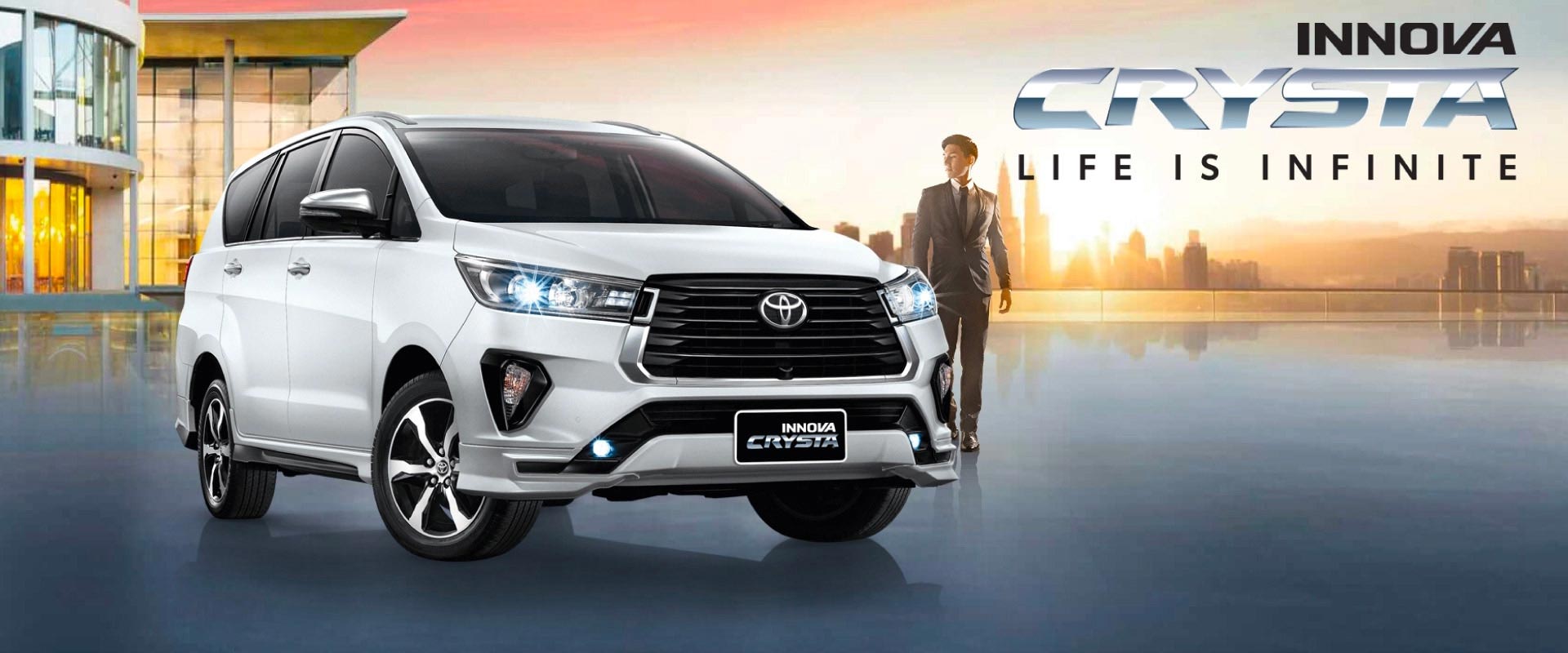 Toyota Buzz | Innova CRYSTA Life is infinite